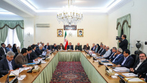 اقتصاد ایران نباید از حالت رقابتی خارج شود