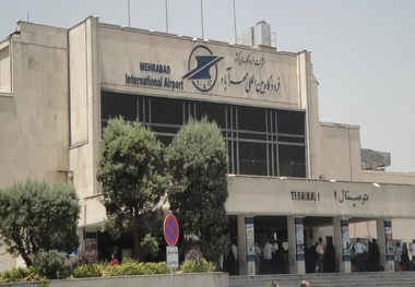 سرگردانی مسافران در فرودگاه مهرآباد به دلیل خرابی مانیتورها 
