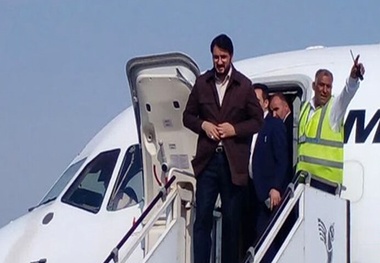 وزیر راه و شهرسازی وارد یزد شد