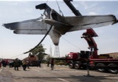 آنتونوف، وزیر را به مجلس می‌برد