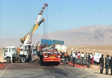 فیلم| تصادف وحشتناک و متلاشی شدن چند خودرو
