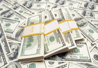 یکسان‌سازی نرخ ارز در شرایط کنونی محکوم به شکست است/ تکرار تجربه‌های سال 90 در اقتصاد