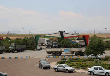 یادبود رانندگان جان باخته در حادثه بندر عباس 