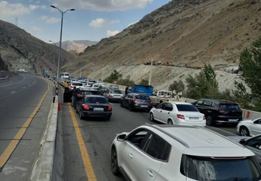کدام جاده‌ ها امروز ترافیک سنگین دارند؟ 