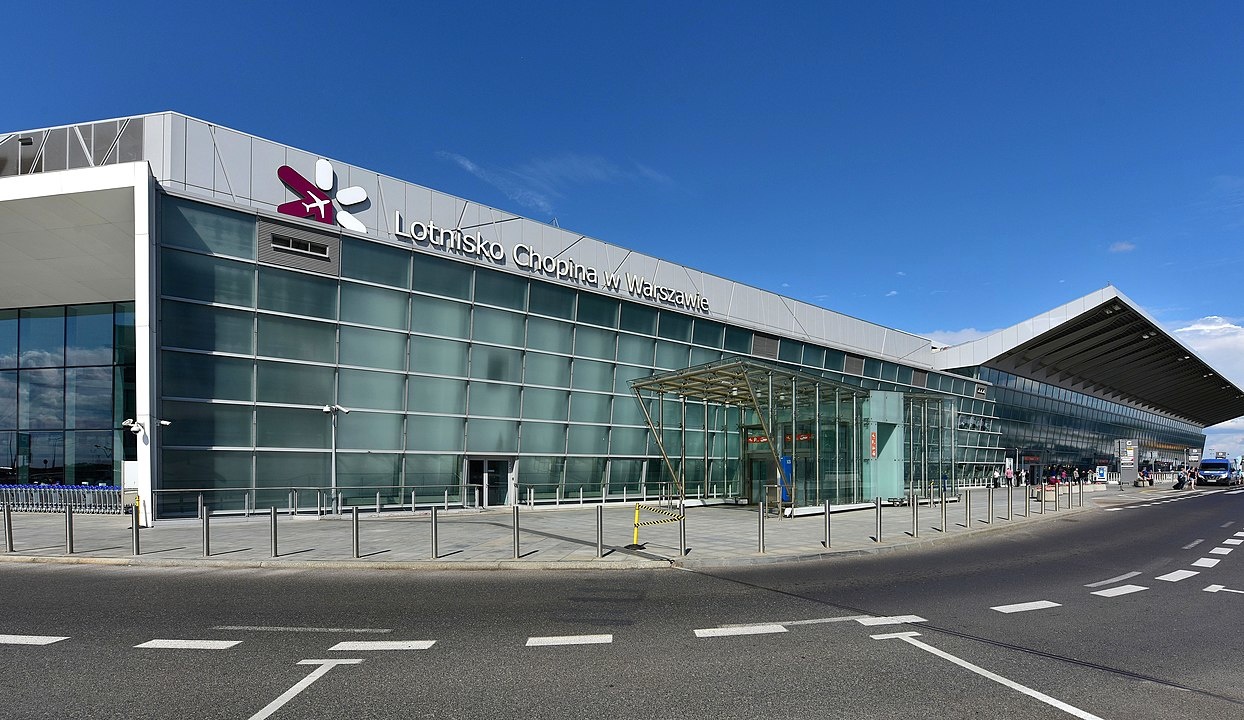 Turkish Airlines plane evacuated at Warsaw Chopin Airport over bomb threat