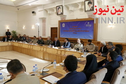 امضای تفاهمنامه احداث ۱۰۰ هزار واحدمسکونی بین وزارت راه و شهرسازی و وزارت دفاع