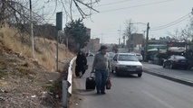 وقتی پیاده رو نیست