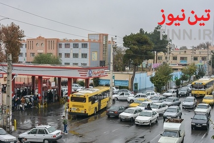 صف طولانی خودروها در «جایگاه‌های بنزین»