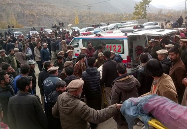 ۱۳ کشته و ۲۰ زخمی در تصادف جاده ای در جنوب پاکستان