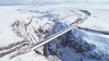 راهداری زمستانی موفق آزادراه شیراز اصفهان؛ تردد وقفه‌ناپذیر در طولانی‌ترین آزادراه ایران
