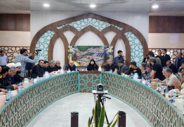 بازدید فرزانه صادق از پایانه های مرزی چذابه و شلمچه/ امیدواریم خدمات در شان زائران اربعین ارائه دهیم