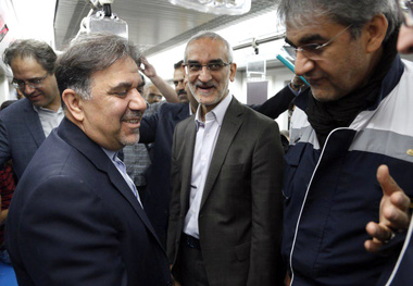 گزارش تصویری/سفر وزیر راه و شهرسازی با مترو در روز جهانی بدون خودرو