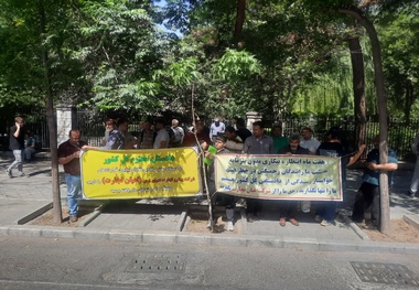 استمداد رانندگان کامیون مالباخته شرکت اعیان تجارت از مسئولان قضایی/ کلاهبرداران 800 کامیون متعلق به رانندگان را مخفی کرده اند!