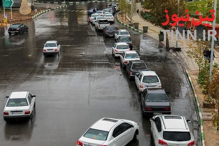 صف طولانی خودروها در «جایگاه‌های بنزین»