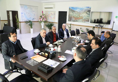 نشست راهکارهای تأمین ناوگان ریلی با محوریت بخش خصوصی بررسی شد
