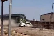 تصادف شدید قطار و خودرو در شمال بغداد حادثه آفرید+فیلم