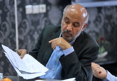 احمد میدری: بازنشستگی در سن ۵۰ سال درست نیست؛ فرصت‌ شغلی جوانان سلب می‌ شود