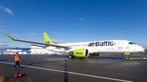 Bombardier looks to convince airlines on CSeries at Paris Air Show 