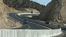 پروژه راه‌سازی بخش مرکزی لارستان تکمیل شد