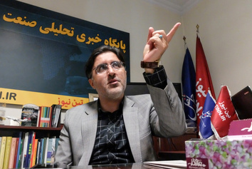 بازدید و مصاحبه اختصاصی مدیرعامل شرکت خودرو سرویس شهر از موسسه مطبوعاتی تین