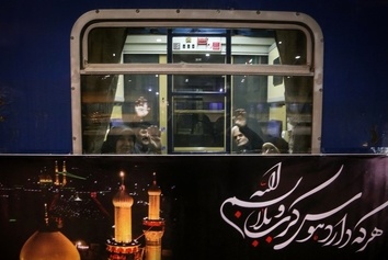 اولین گروه از زائران اربعین با قطار اعزام شد