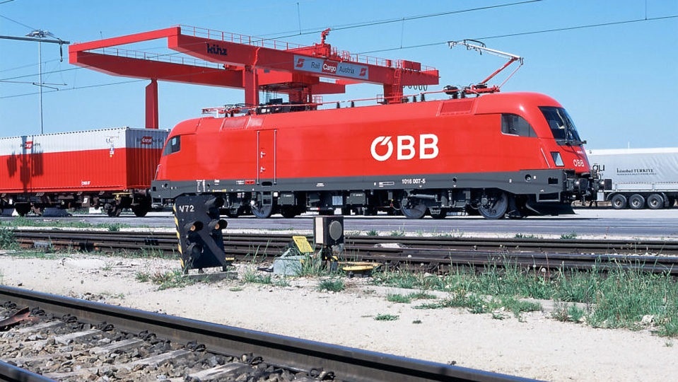 Green electricity for all RCG trains in Germany