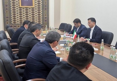 دیدار مدیران ارشد شرکت راه آهن حمل و نقل با وزیر راه آهن ترکمنستان