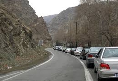 ترافیک در جاده کرج - چالوس سنگین شد
