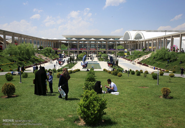 نمایشگاه کتاب تهران تمدید نمی شود