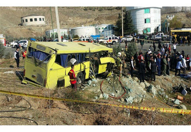 متهمان واژگونی اتوبوس دانشگاه آزاد ۱۲ اسفند محاکمه می‌شوند
