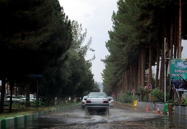  مه‌گرفتگی و لغزندگی در جاده‌های استان ایلام