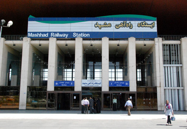 رشد ۱۷ درصدی تعداد زائران در مسیر ریلی مشهد 