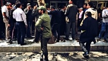 (تصاویر) صف خرید دلار ۵۵۰۰ تومانی! 