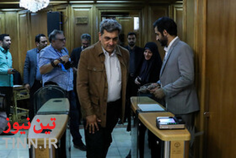 جلسه علنی شورای شهر با حضور شهردار تهران