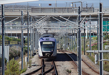 COTS technology cuts level crossing control system cost