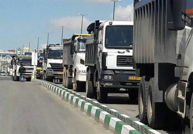 طرح گازوئیل ۳ نرخی برای کامیون‌ داران لغو شد