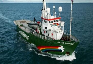Norwegian Authorities arrest Greenpeace Ship