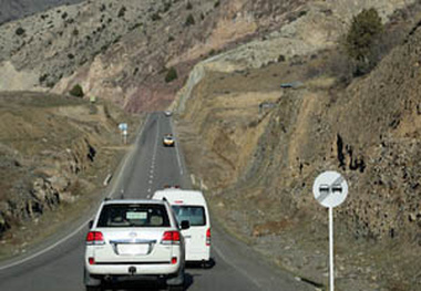 بازگشایی ۷۷۰ راه روستایی در مناطق سیل زده لرستان
