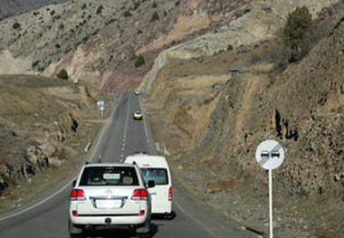 بازگشایی ۷۷۰ راه روستایی در مناطق سیل زده لرستان
