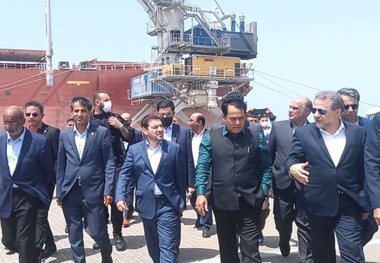 بندر چابهار را هاب ترانزیت می‌ کنیم