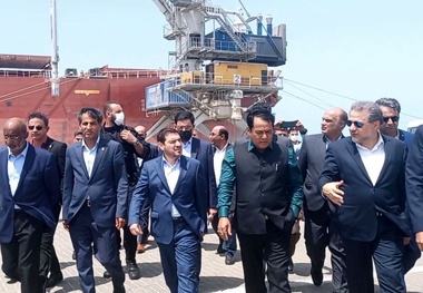 بندر چابهار را هاب ترانزیت می‌ کنیم