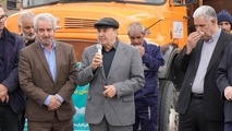 کامیون‌ داران پای کارِ سازندگی و بازسازی کشور هستند