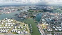 Port of Rotterdam to use new technology to improve port calls