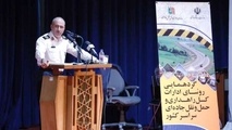 انتقاد رئیس پلیس راهور از فشارهای محلی برای واگذاری حریم راه‌ها 