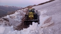 بازگشایی گردنه سپارده در الموت غربی استان قزوین‌