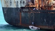 Robbers board container ship off Manila