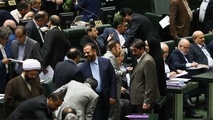 
مخالفت نمایندگان با سه‌شیفته شدن جلسات رای اعتماد
