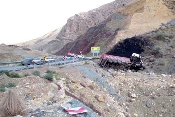 عکس| تشکر رانندگان از رمپ فوق پیشرفته گردنه حاجی آباد
