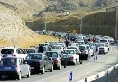 ترافیک نیمه سنگین در جاده سبزوار - شاهرود