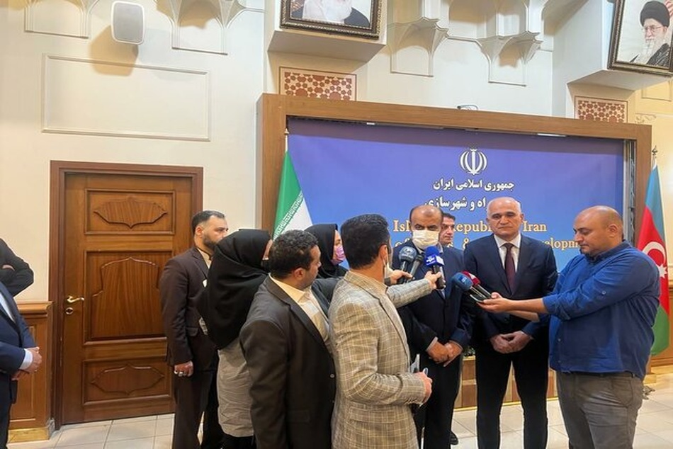دیدار معاون نخست وزیر آذربایجان با وزیر راه کشورمان